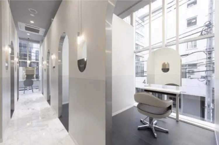 SALOWIN 渋谷SQAREの内観・外観2