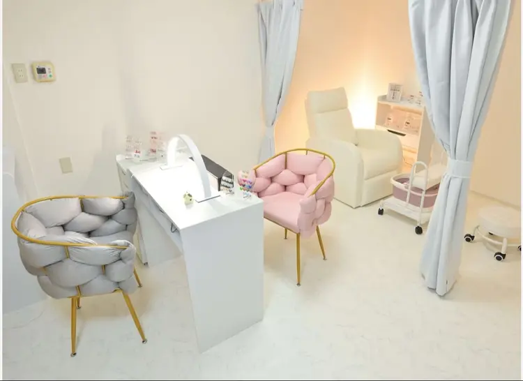 nailsalon Mii 四ツ橋店の内観・外観1