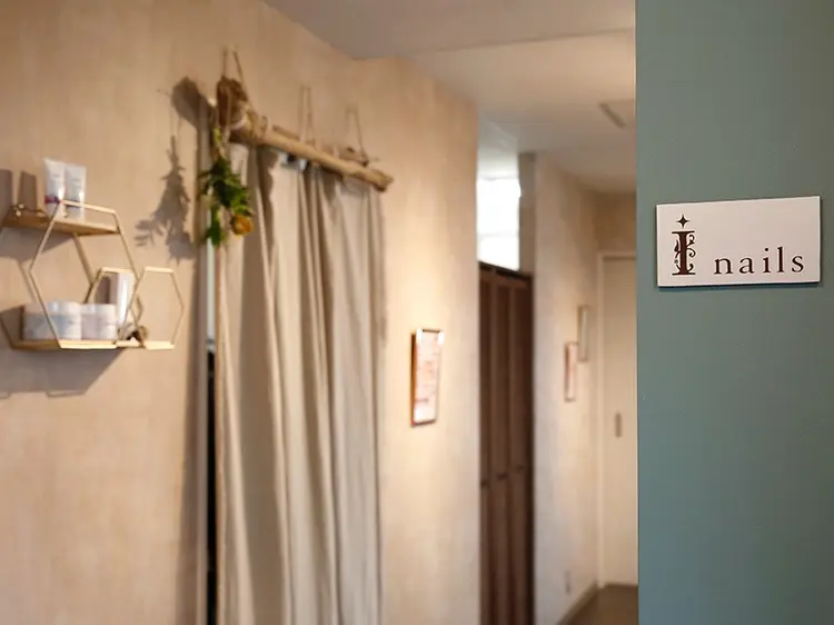 アイネイルズ横浜EASTの内観・外観2