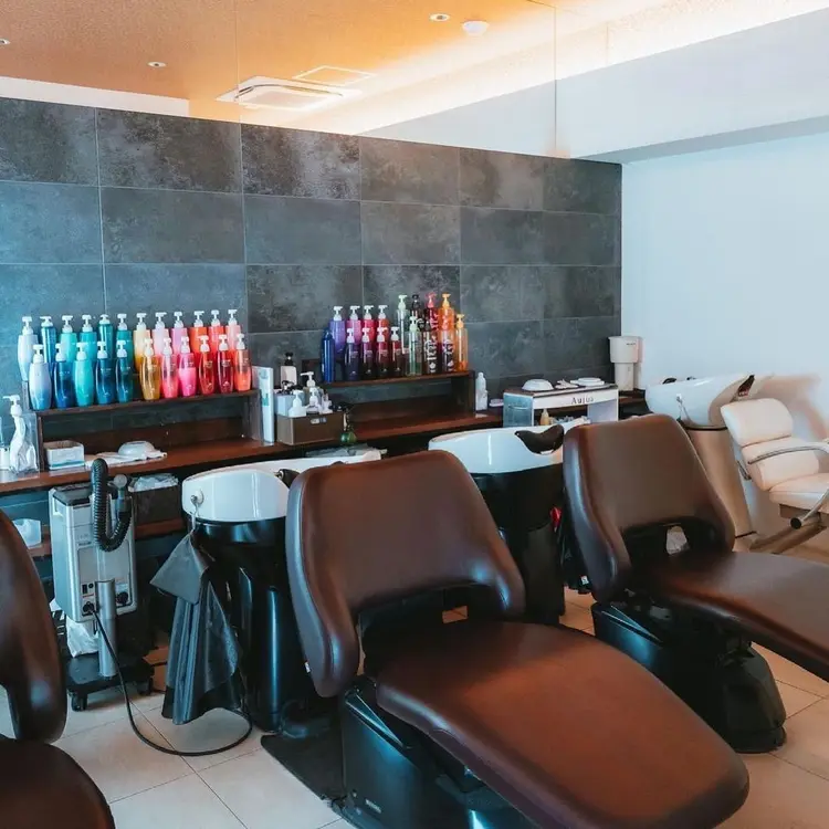 hair resort Big upの内観・外観3