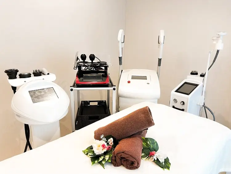 ローズハニー小田原店の内観・外観2