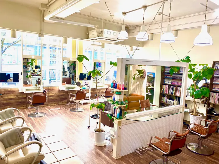 HAIR　MAKE　bruntの内観・外観1