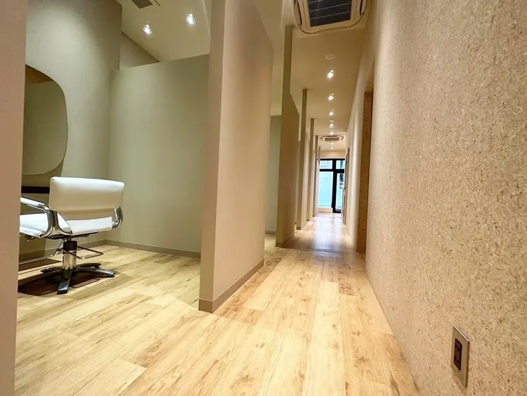 全席個室美容室 Zina 船橋南口 髪質改善＆トリートメントの内観・外観2
