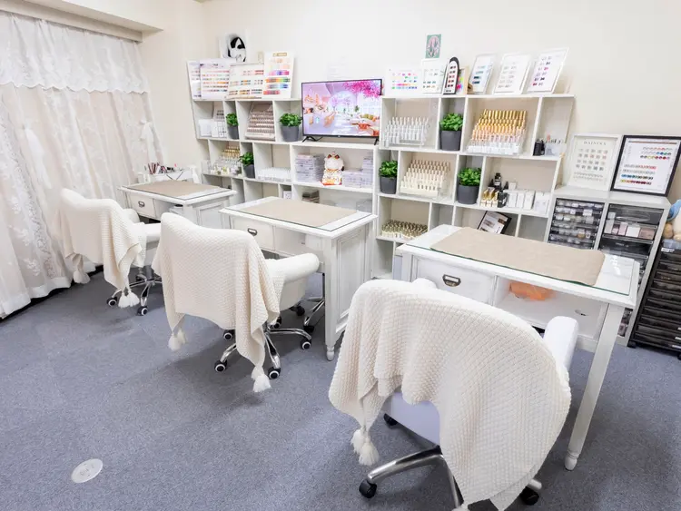 💜MIYA nail鶴見店の内観・外観2