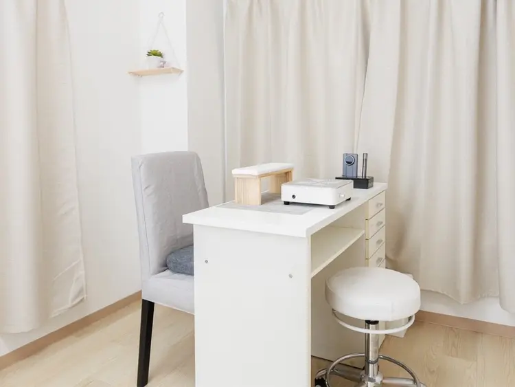 ~nail & eyelash~ Sol&Lunaの内観・外観1