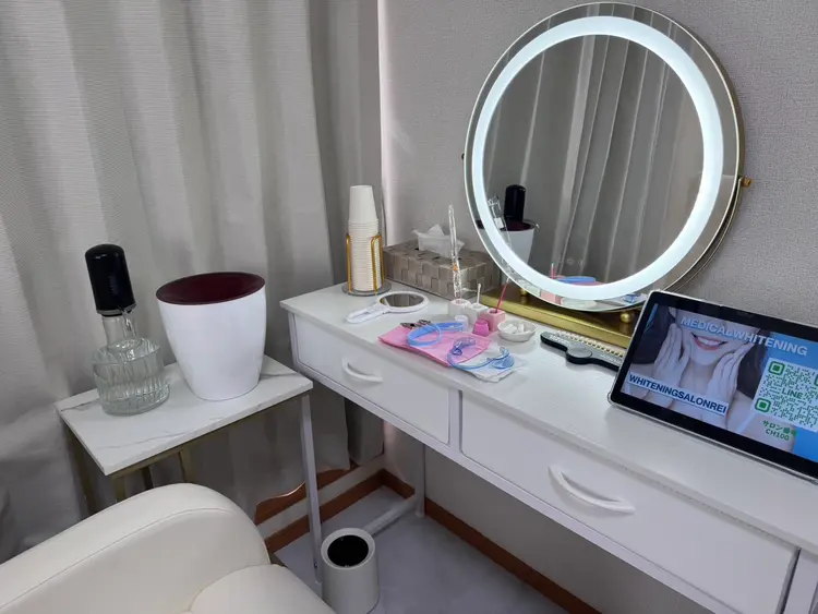 ホワイトニングサロン麗　御徒町の内観・外観1