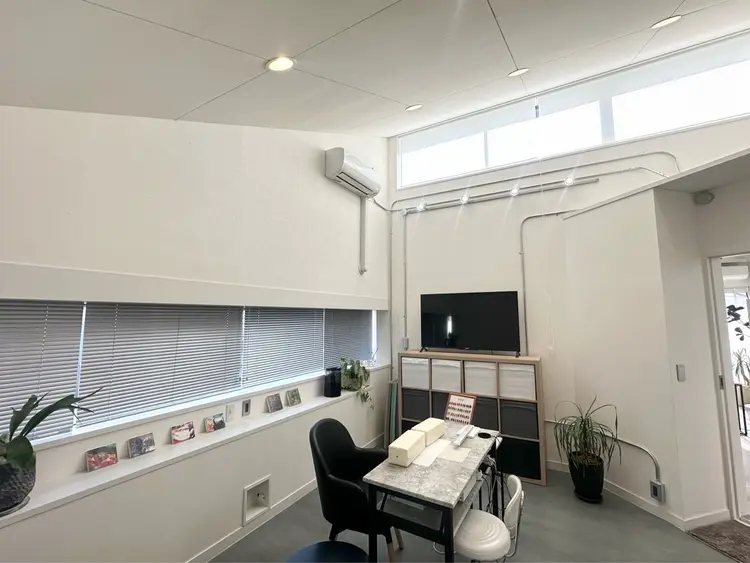 plays inc. nailの内観・外観2