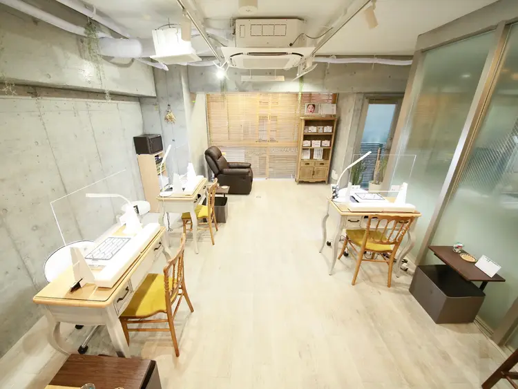 Urbansea Nail&Eyelashの内観・外観1