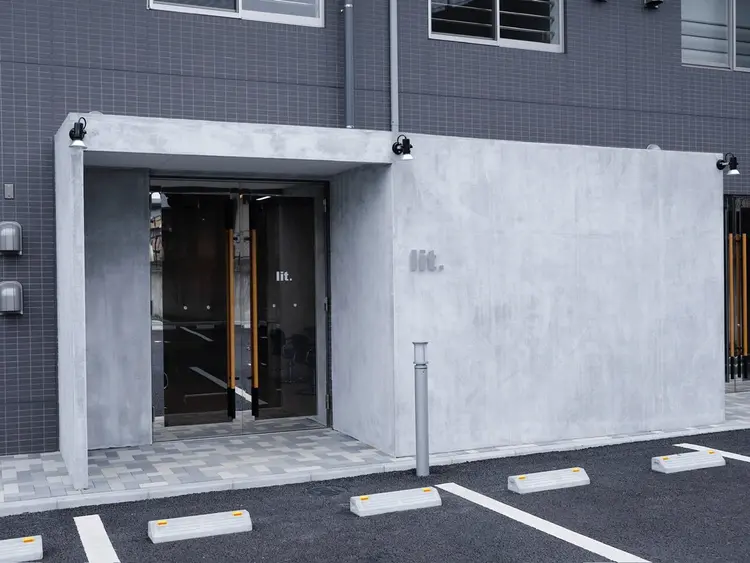 lit.の内観・外観1