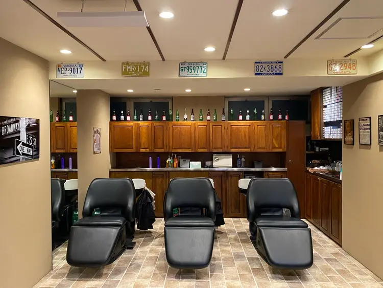 Lit   Gents  CHIBAの内観・外観2