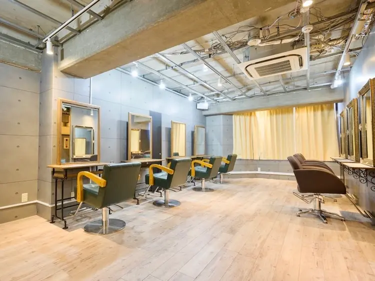 amie池袋の内観・外観1