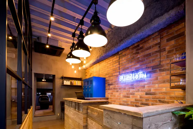 ＢＵＺＺＩｏＴ/hの内観・外観1