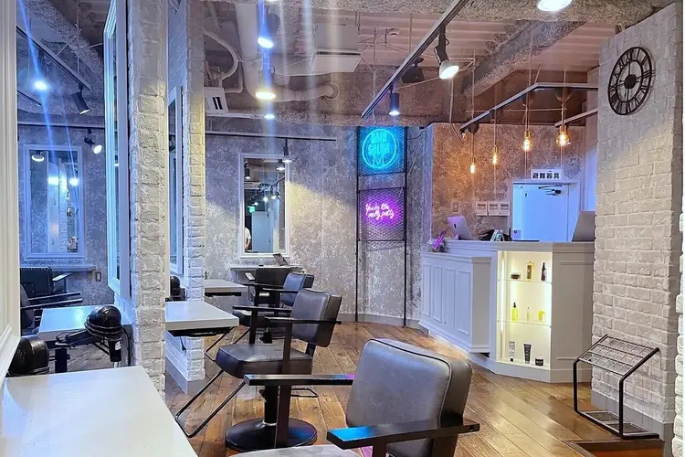 HAIR SALON M渋谷店の内観・外観1