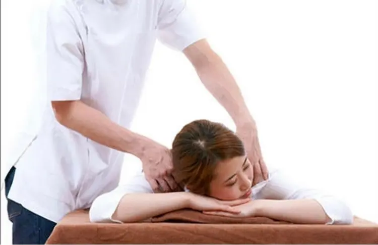 肩こり美脚クラブ【アール/R】の内観・外観1