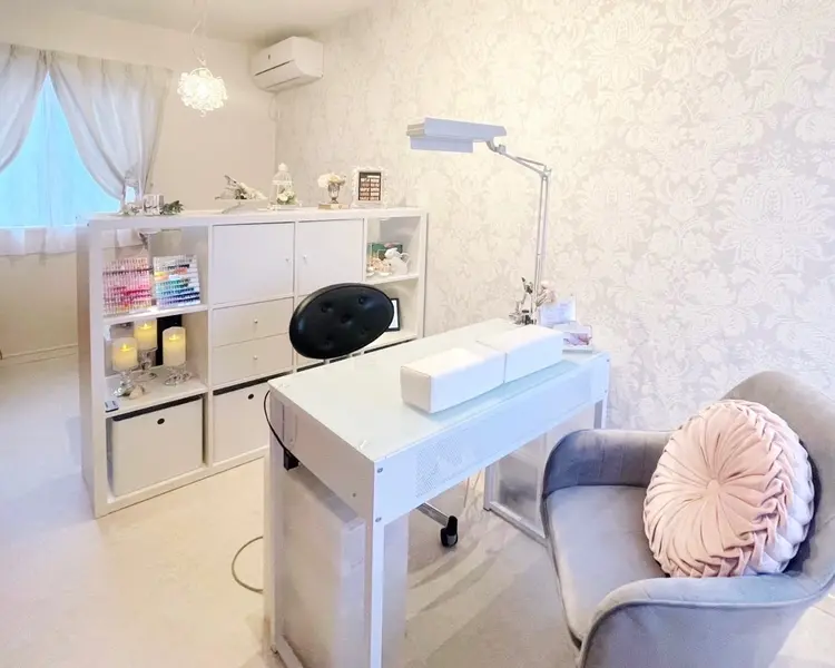 ネイルサロンALICEの内観・外観1