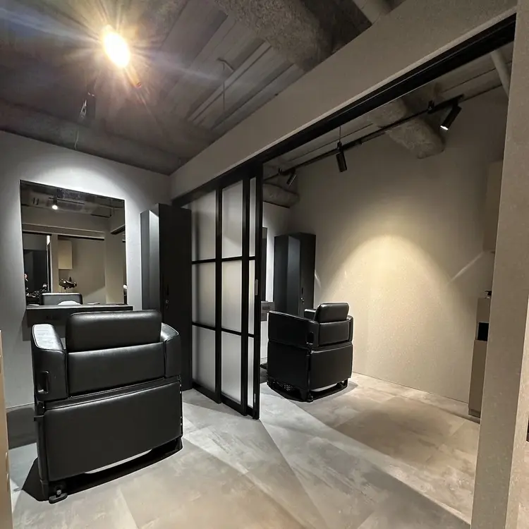 髪質改善個室サロンLUNASの内観・外観2