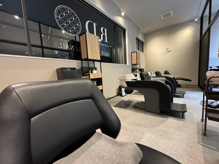 ARDY HAIR　富雄店の内観・外観2