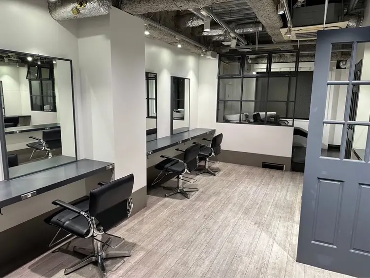 渋谷2nd店の内観・外観1