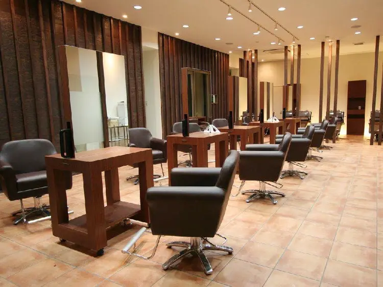 ヘアーアンドスパフェリーチェミチの内観・外観2