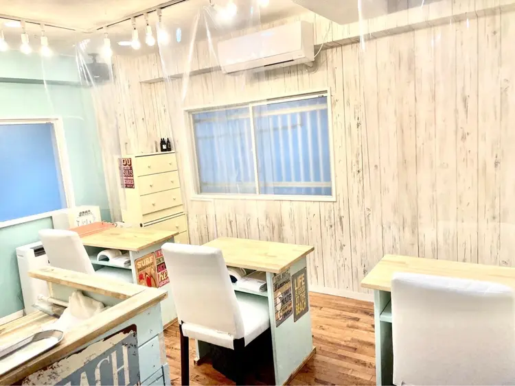 Nail Reaの内観・外観1