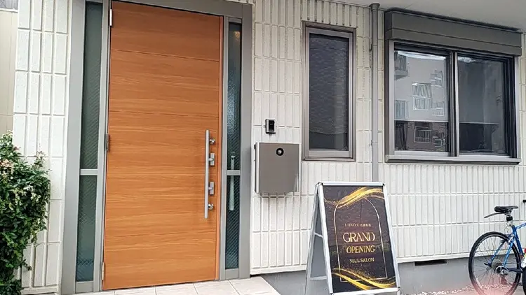 LUNON北浦和店の内観・外観2