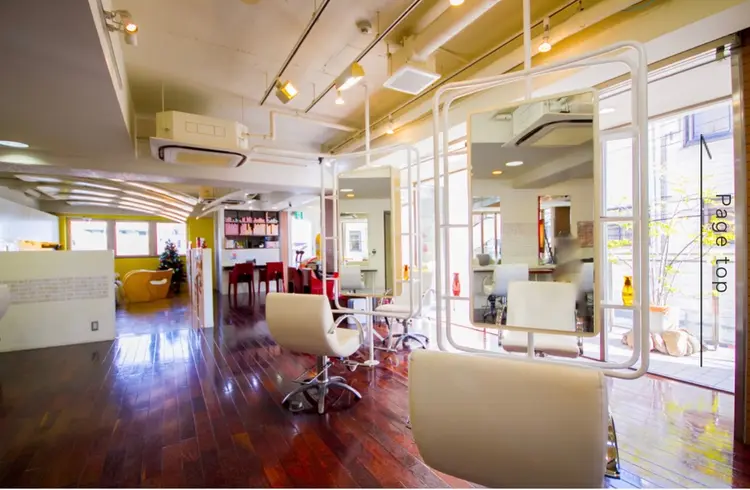 ヘアー スペース ブルームの内観・外観1