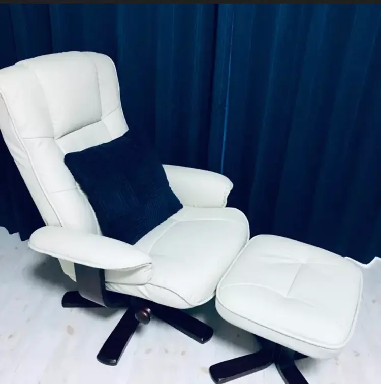 VIBLīSs nailの内観・外観2