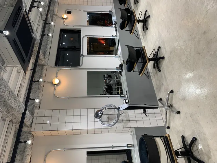 wokeの内観・外観2