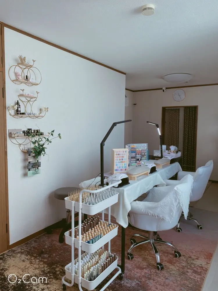 Kira Nailの内観・外観1