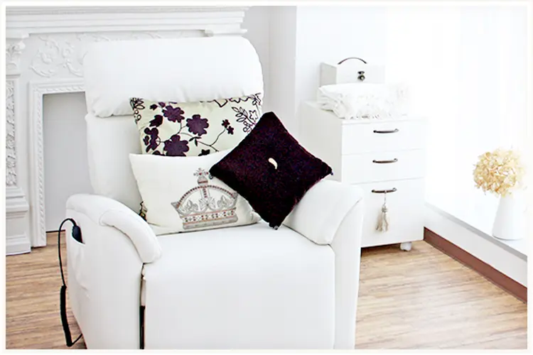 まつげ&眉の専門店アントスの内観・外観2