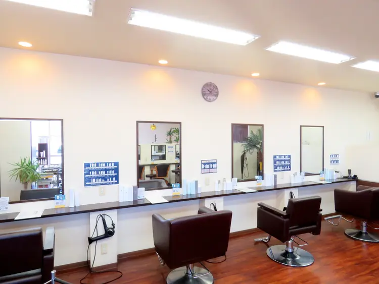 美髪・髪質改善クリニック arose玉名店の内観・外観3