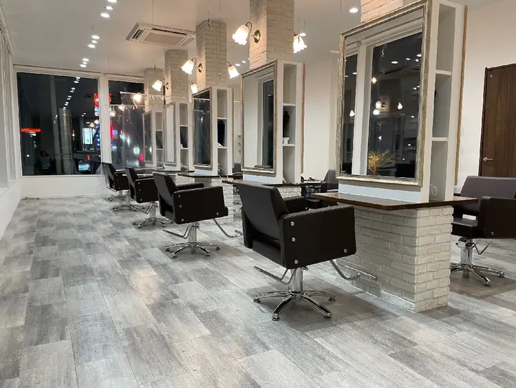 Lishユーカリが丘店の内観・外観2