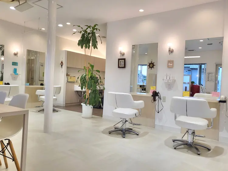 美容室亜美香の内観・外観3