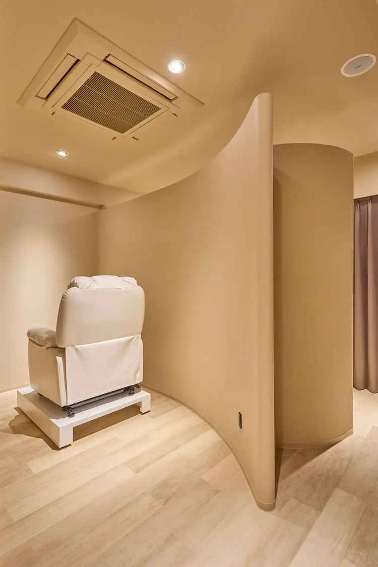 and.R【ｱﾝﾄﾞｱｰﾙ】の内観・外観2