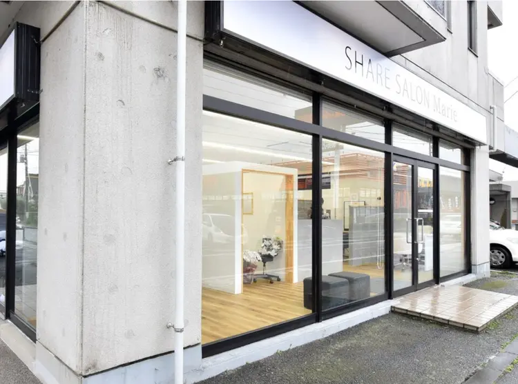SHARE SALON Marieの内観・外観1
