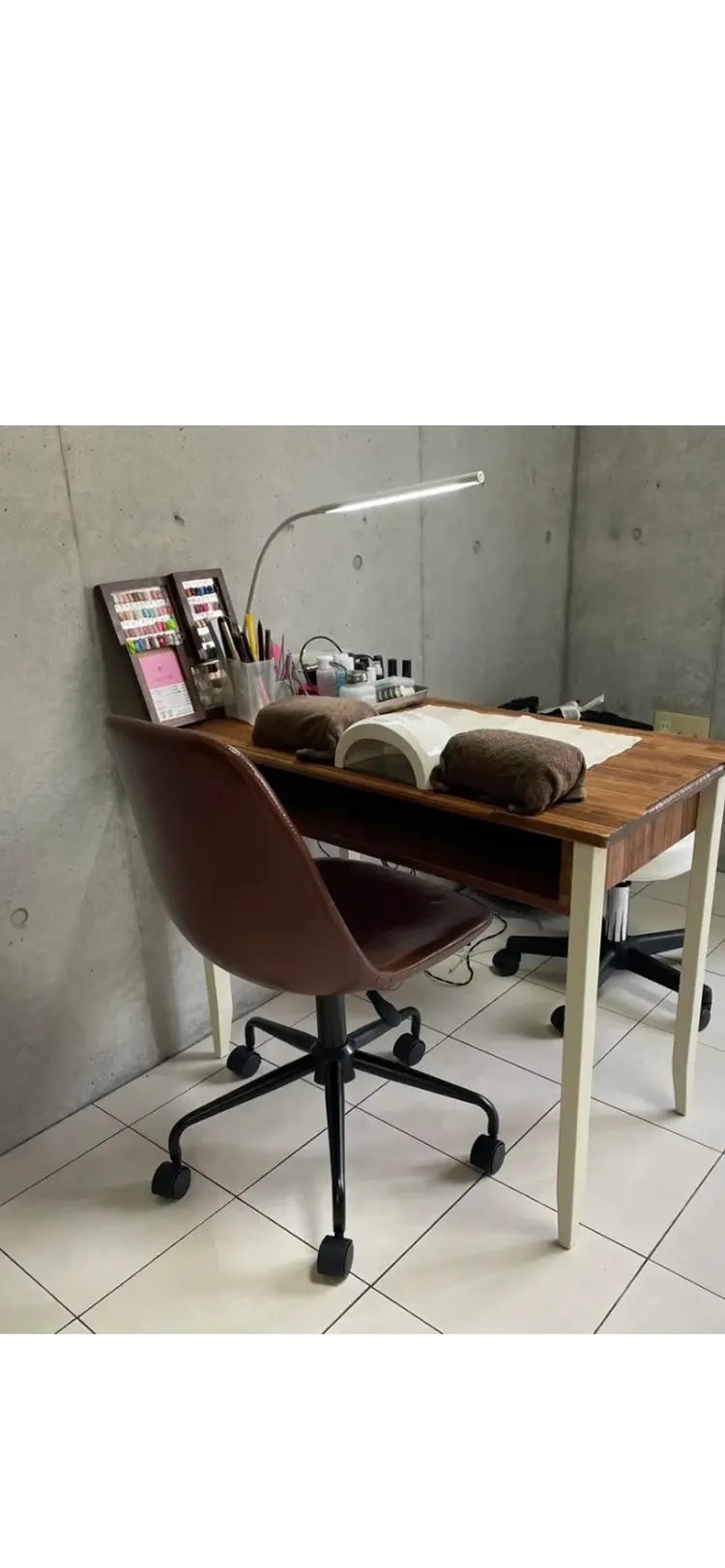 CRAZY NAILの内観・外観1