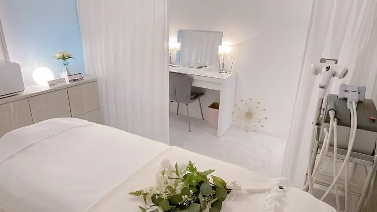 美肌脱毛•光フェイシャルAZALEA本厚木店の内観・外観1