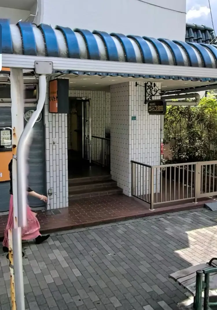 Lunar.Z nailの内観・外観1