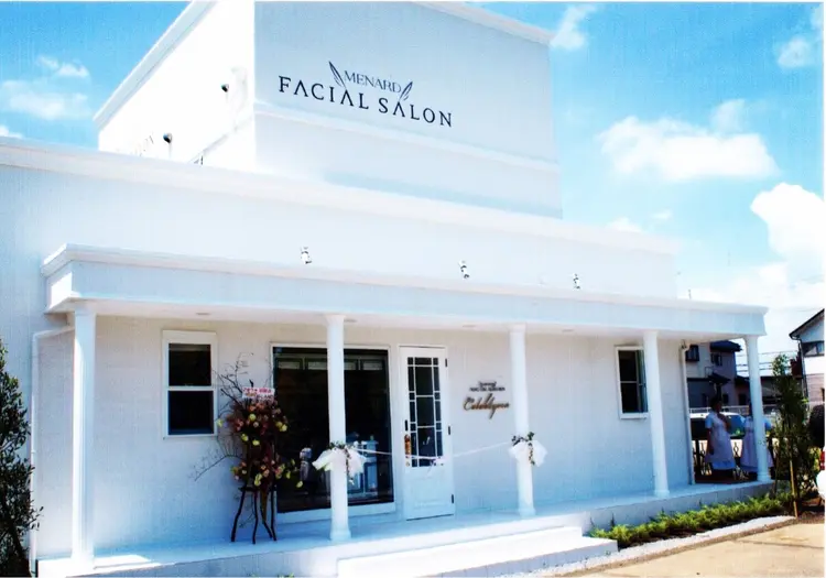 メナードフェイシャルサロンセレブリーナの内観・外観1