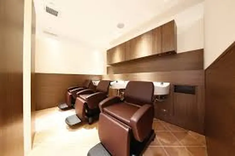 croix　東神奈川店の内観・外観2