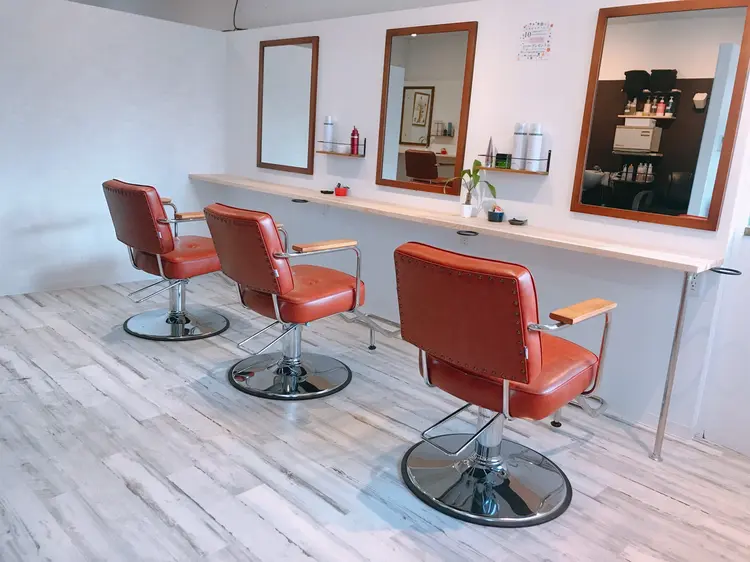 ちょっと髪切りにの内観・外観2