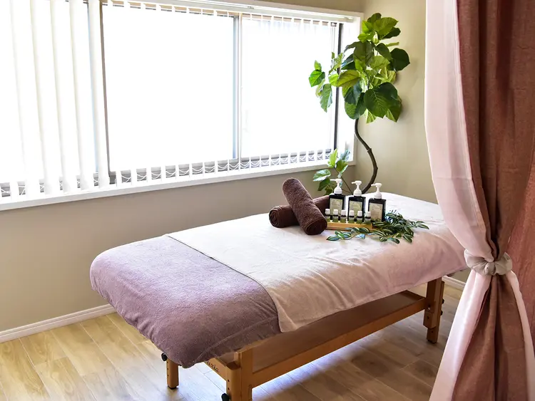 Beautysalon【IRIS-アイリス-】の内観・外観1