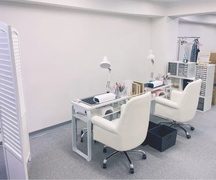 Le  mode nailの内観・外観1