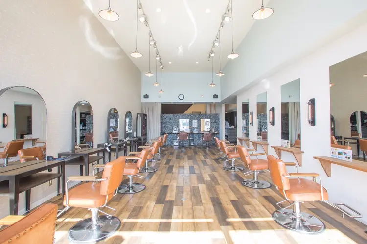 Glimpse  中津店の内観・外観2