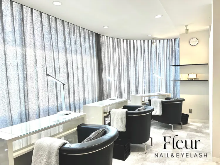 ネイル&アイフルール錦糸町店の内観・外観1