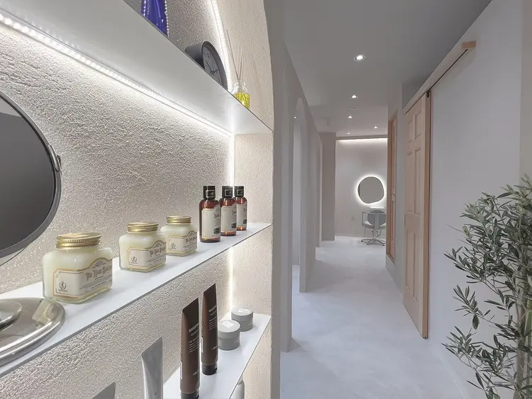 Zina 横浜店の内観・外観2