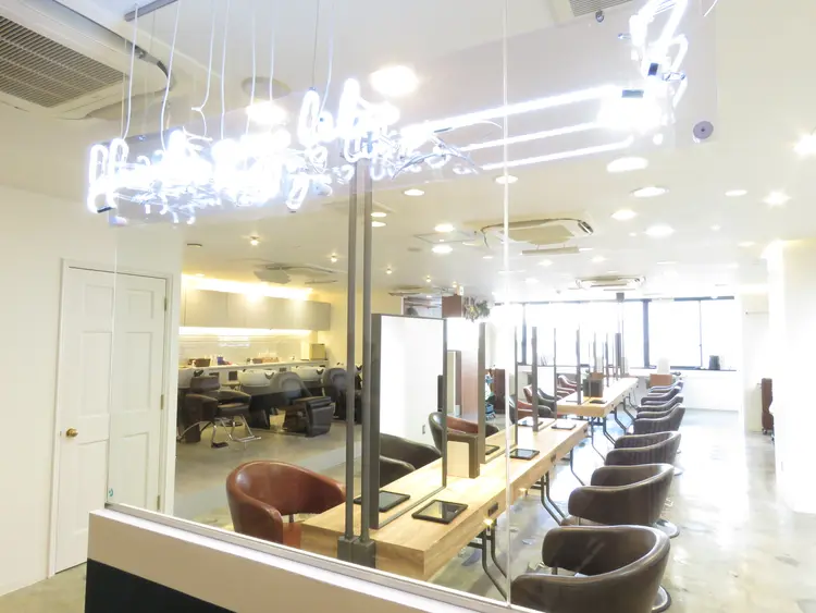 hair braceの内観・外観1