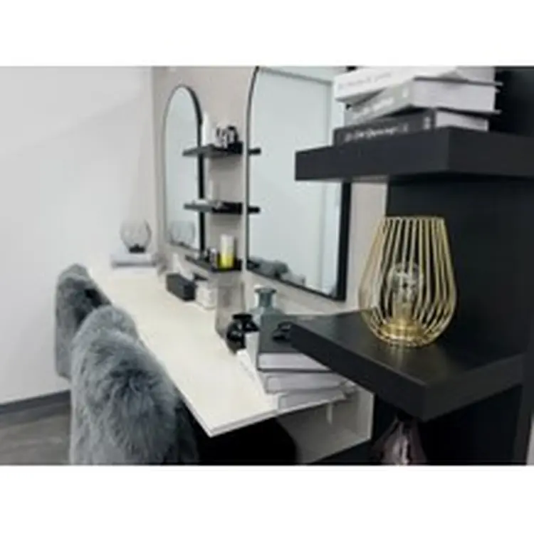 クレセントアイ所沢店の内観・外観1