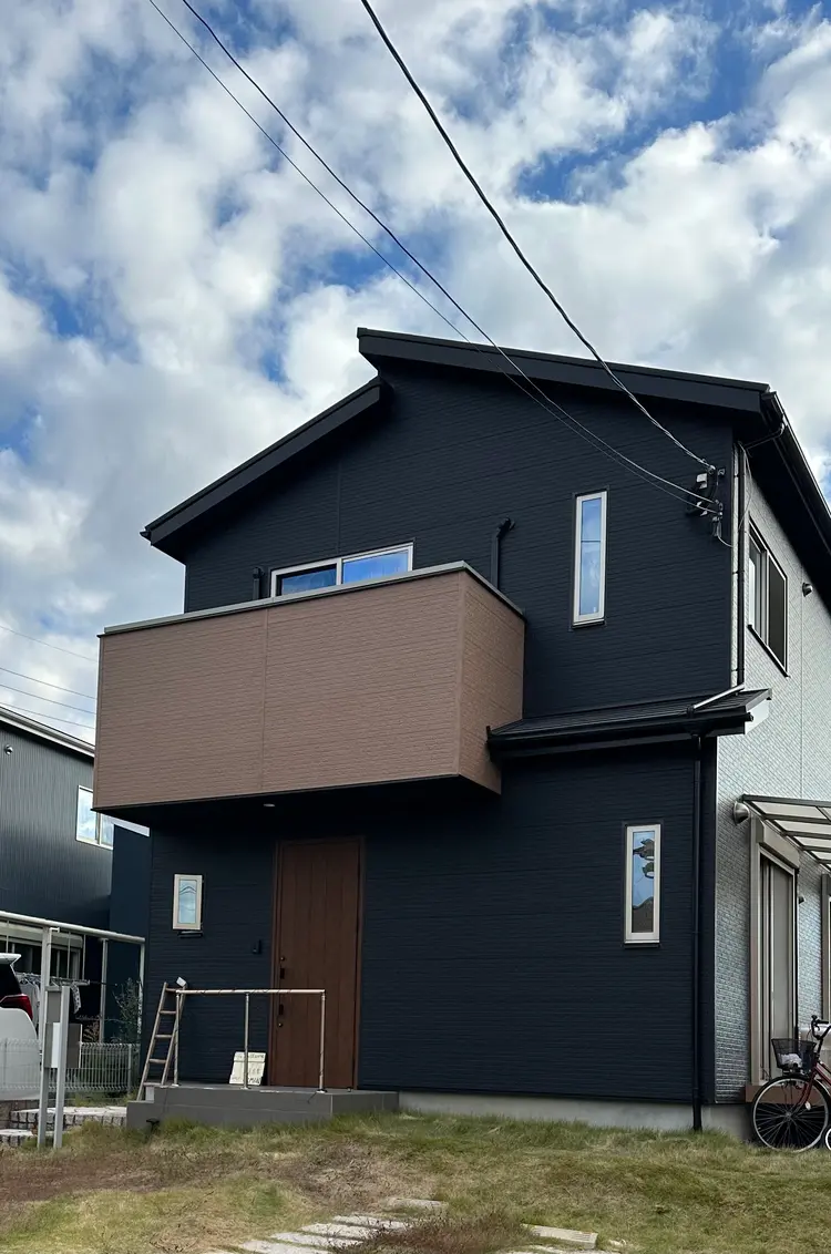 Mnailの内観・外観2