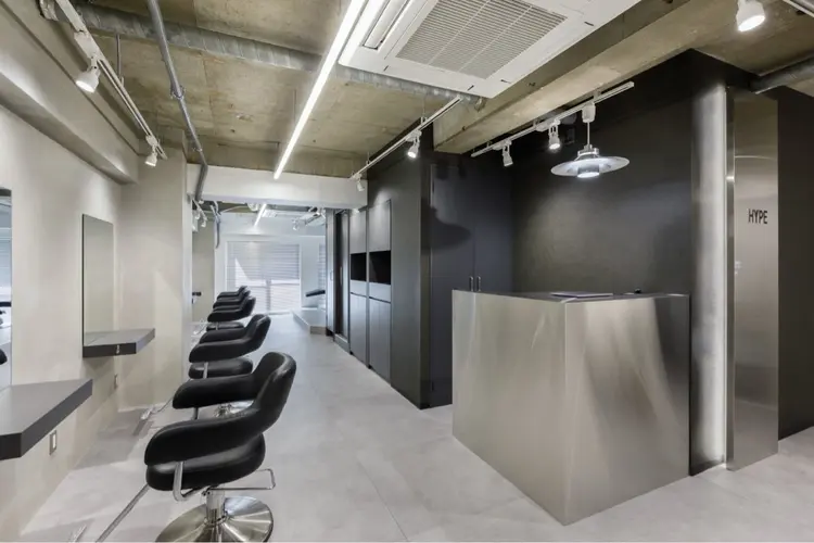 men's salonHYPE名古屋伏見の内観・外観2